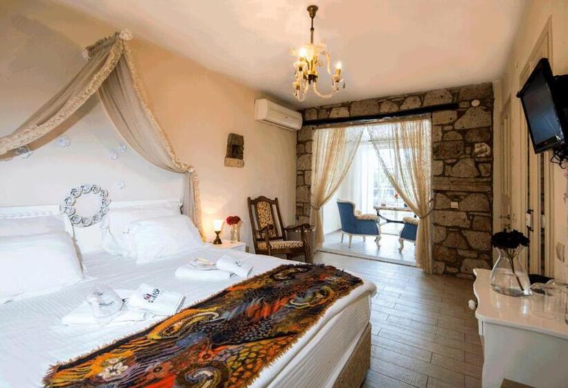 جناح إدارى, Alaçatı Sultan Konak Butik Otel ℳℛ Luxury Concept