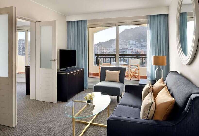 סוויטה, Hilton Okinawa Chatan Resort