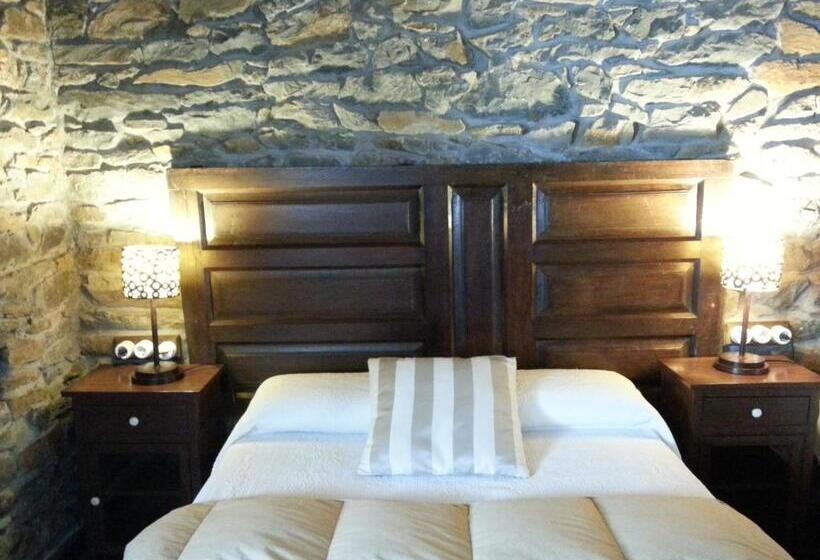 Номер Стандарт Трехместный, Hostal De Montaña La Aldeya