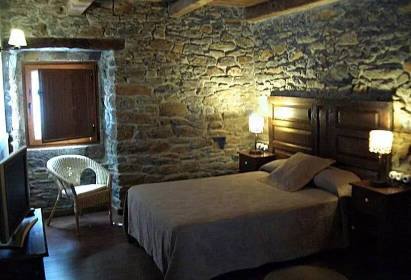 Standard Kolmen Hengen Huone, Hostal De Montaña La Aldeya