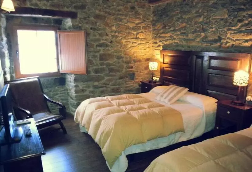 Standard Neljän Hengen Huone, Hostal De Montaña La Aldeya