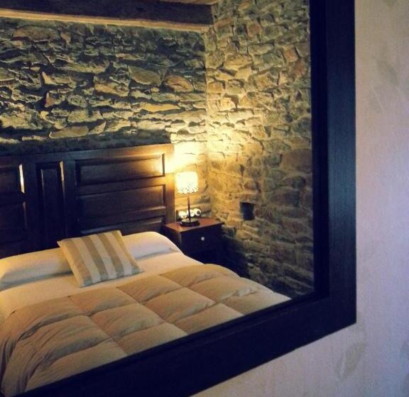 Четырехместный Номер Стандарт, Hostal De Montaña La Aldeya