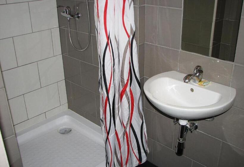 اتاق استاندارد, Hostel Fabryka