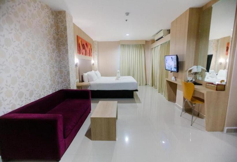 חדר דחוקס עם מיטת קינג, Best Western Royal Buriram