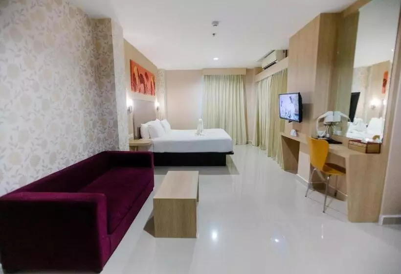 キングサイズベッドのデラックスルーム, Best Western Royal Buriram