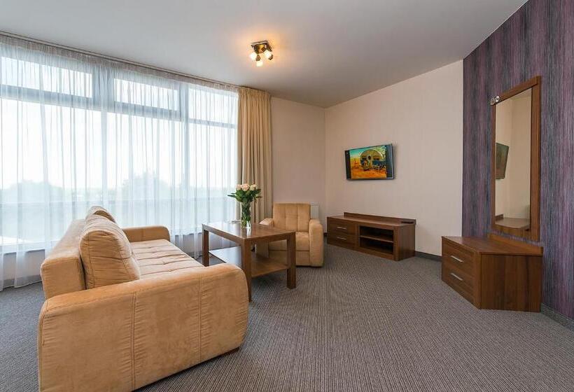 דירת חדר, Esperanto