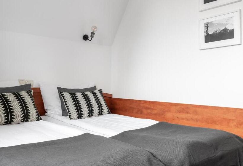 Номер Стандарт, Oberża Pod Różą Restauracja, Sauny, Jacuzzi