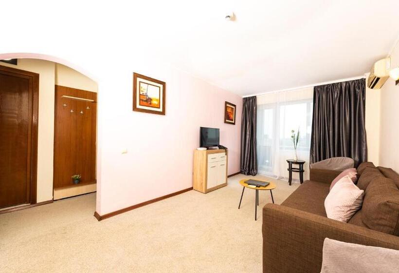 1 Bedroom Apartment Lake View, Parc