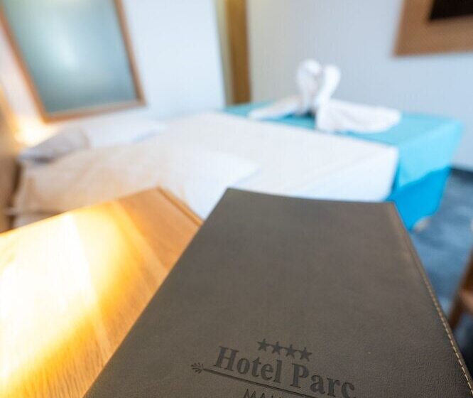 חדר סטנדרט נוף לבריכה, Parc