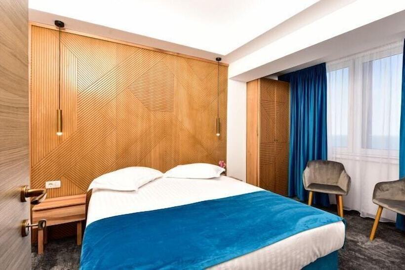 דירת חדר נוף לים, Parc