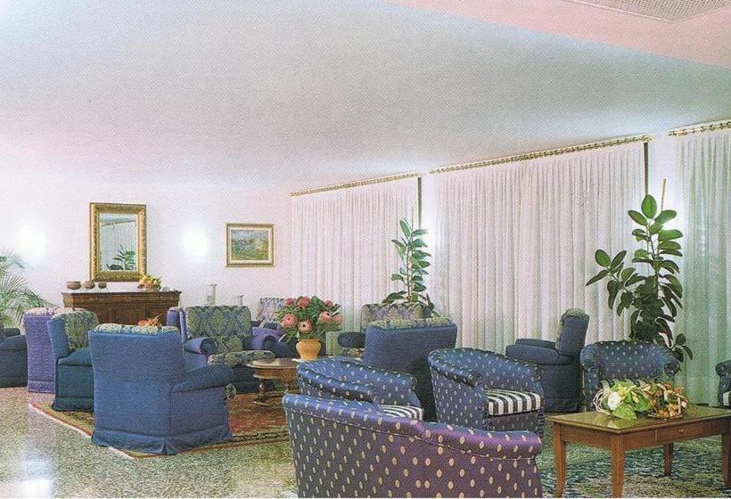 3-Bett-Standardzimmer, Piroga Padova