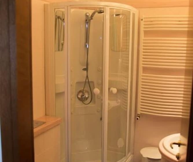 Standardzimmer, Piroga Padova