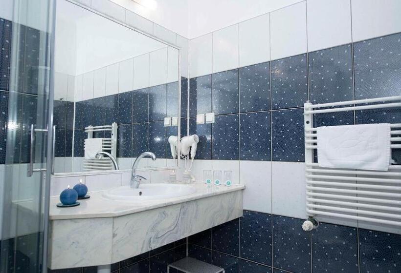 اتاق استاندارد با تخت بزرگ, Polonia