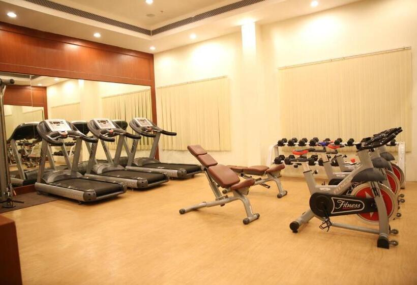 스위트 킹사이즈 침대, Ramada By Wyndham Jamshedpur