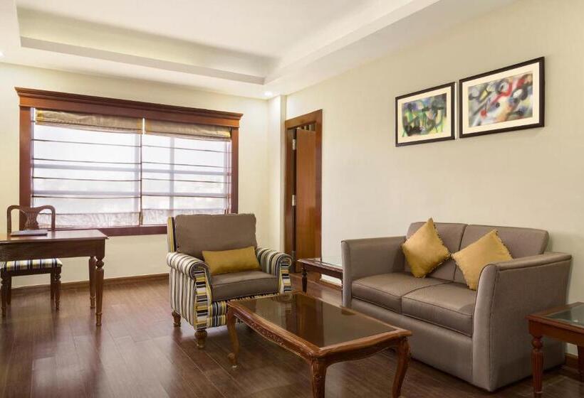 클럽 룸, Ramada By Wyndham Jamshedpur