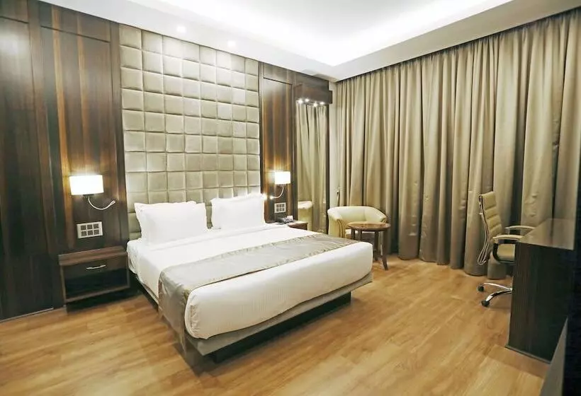 クラブルーム, Ramada By Wyndham Jamshedpur