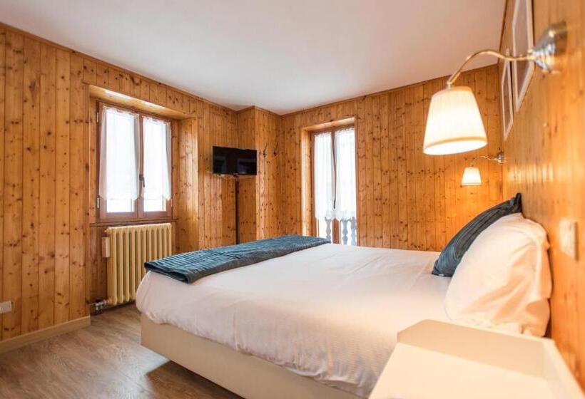 수피리어 룸, Signal