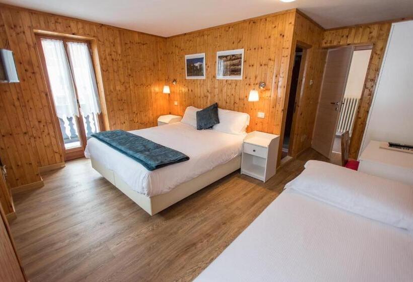 수피리어 룸, Signal