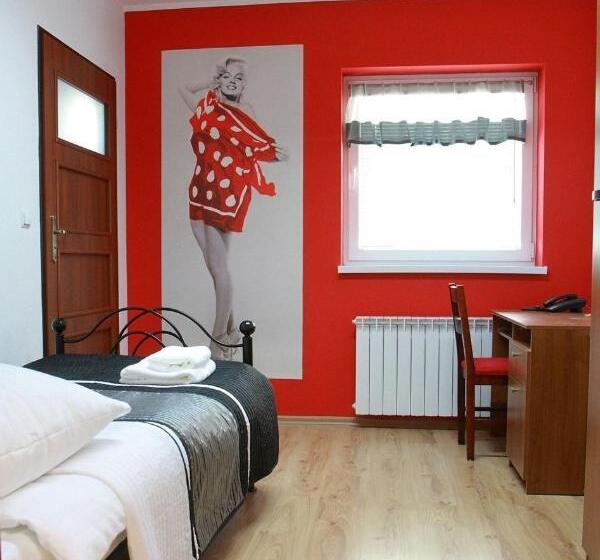 스탠다드 싱글 룸, Leo Hostel