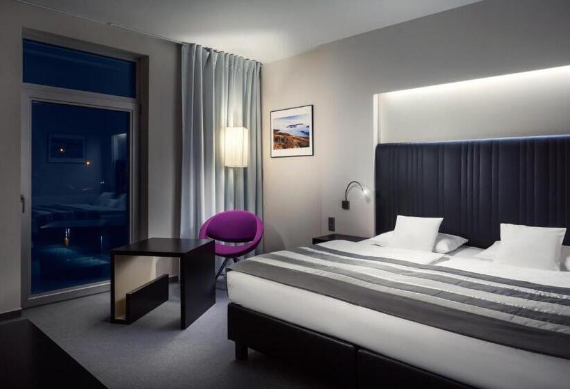 جناح, Sport & Relax Hotel Davidek