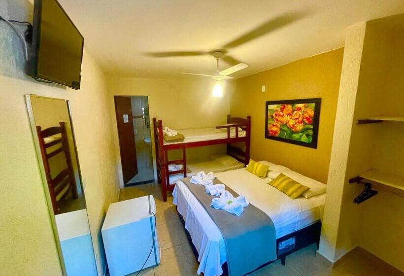 スタンダード４人部屋, Pousada Villa Três