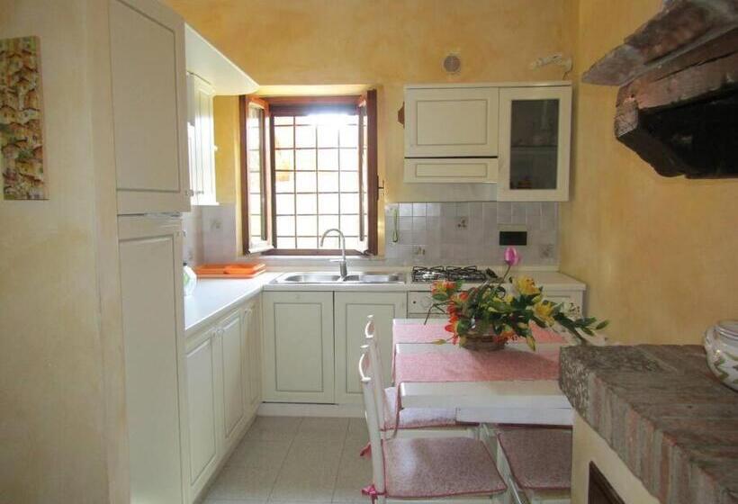 テラス付き１ベッドルームアパートメント, Agriturismo Podere Fucile