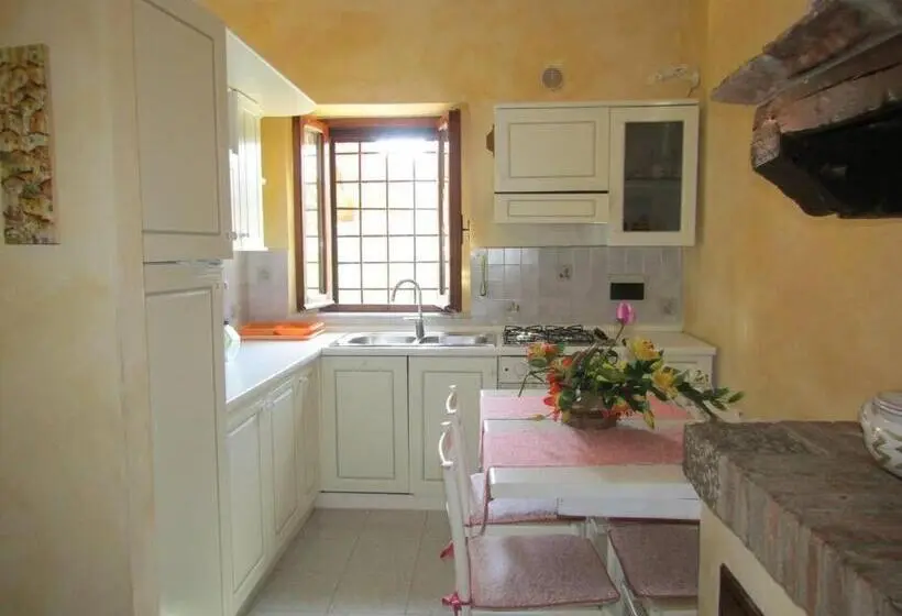 テラス付き１ベッドルームアパートメント, Agriturismo Podere Fucile