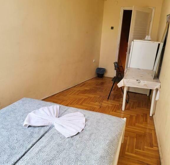 带共用浴室的标准房间, Casa Nora
