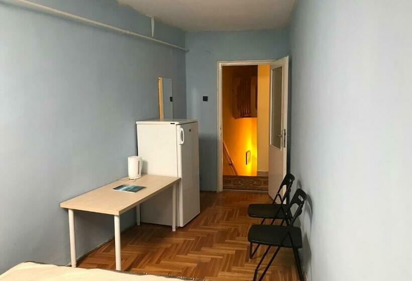 اتاق استاندارد با سرویس بهداشتی مشترک, Casa Nora