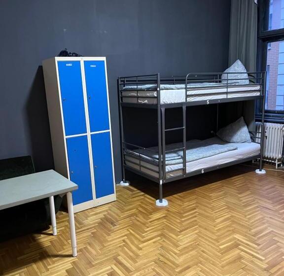 اتاق خانوادگی با سرویس بهداشتی مشترک, Casa Nora