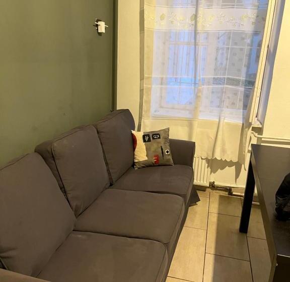 اتاق خانوادگی با سرویس بهداشتی مشترک, Casa Nora