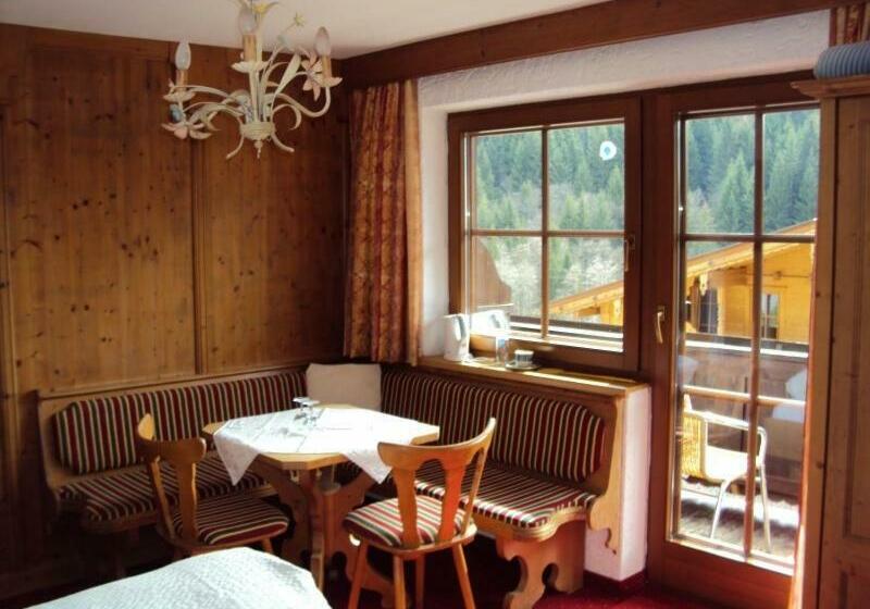 Standardrum, Fürstenhof