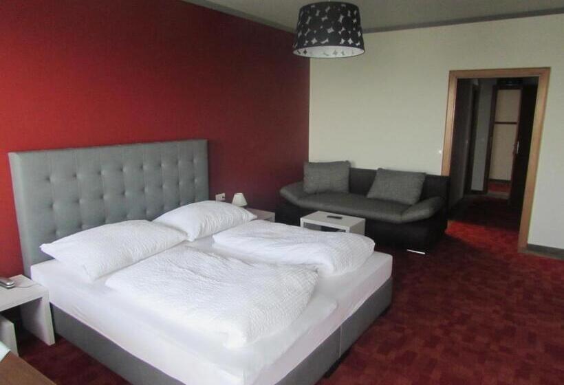 Семейные Апартаменты, Gasthof Schiefer Zur Zugbrücke