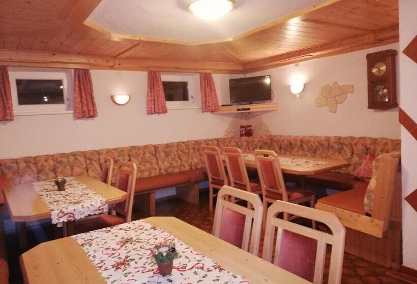 バルコニー付きスタンダードルーム, Pension Schöpf