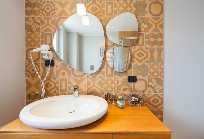 اتاق استاندارد با چشم‌انداز دریا, B&b Portorosso