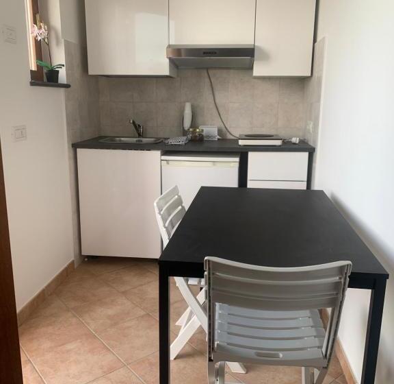 اتاق استاندارد با چشم‌انداز باغ, A Sorrento