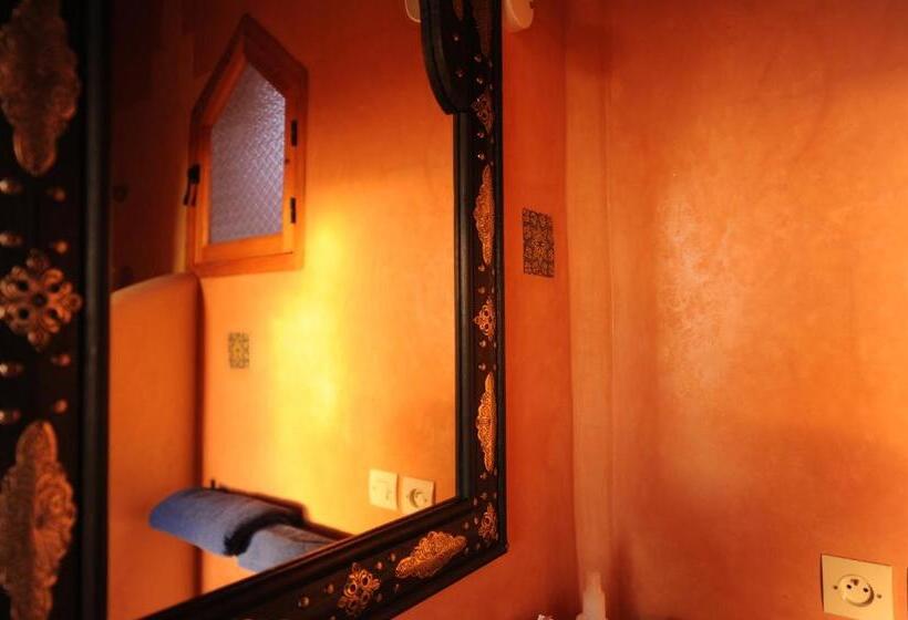 اتاق استاندارد, Douar Noujoum