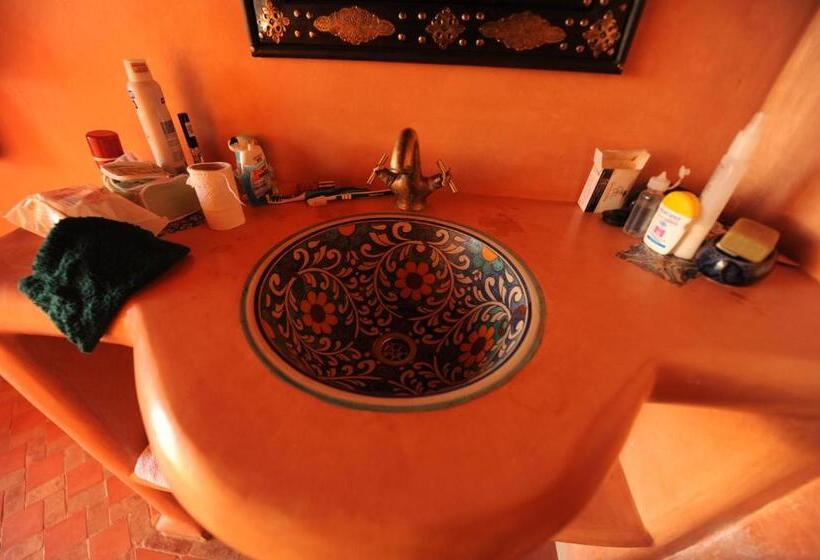 اتاق استاندارد, Douar Noujoum