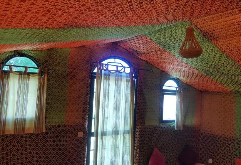 اتاق استاندارد, Douar Noujoum