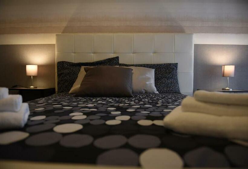 اتاق اکونومی, Il Duomo Salerno