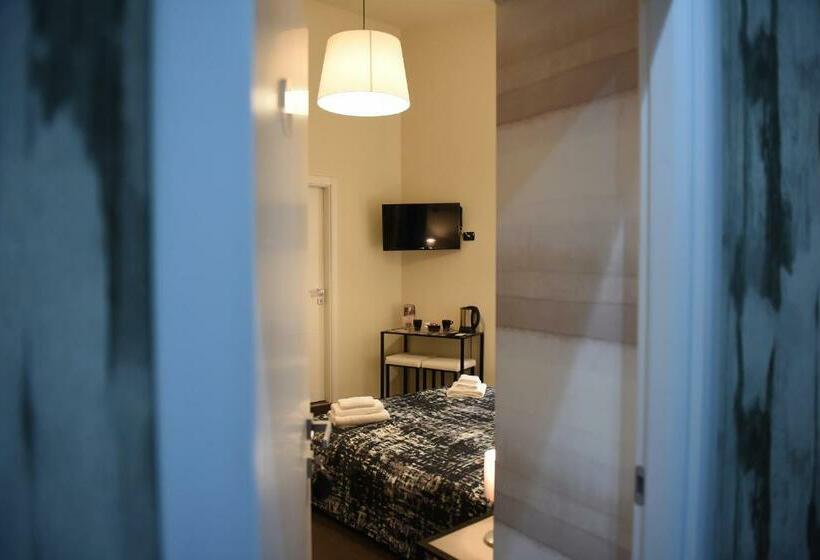 اتاق سوپریور با بالکن, Il Duomo Salerno