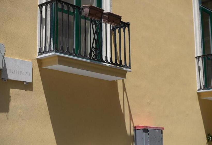 اتاق استاندارد با بالکن, Il Duomo Salerno