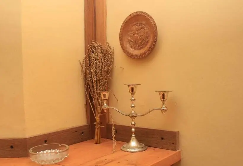 اتاق لوکس, Lily Bank Cottage