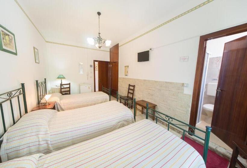 חדר סטנדרט לשלושה, Albergo Europa