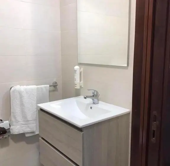Economy-huone, Albergo Europa