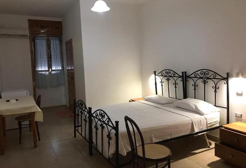 Номер Стандарт Индивидуальный, Albergo Europa