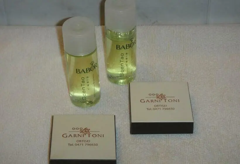 ファミリールーム, Garni Toni