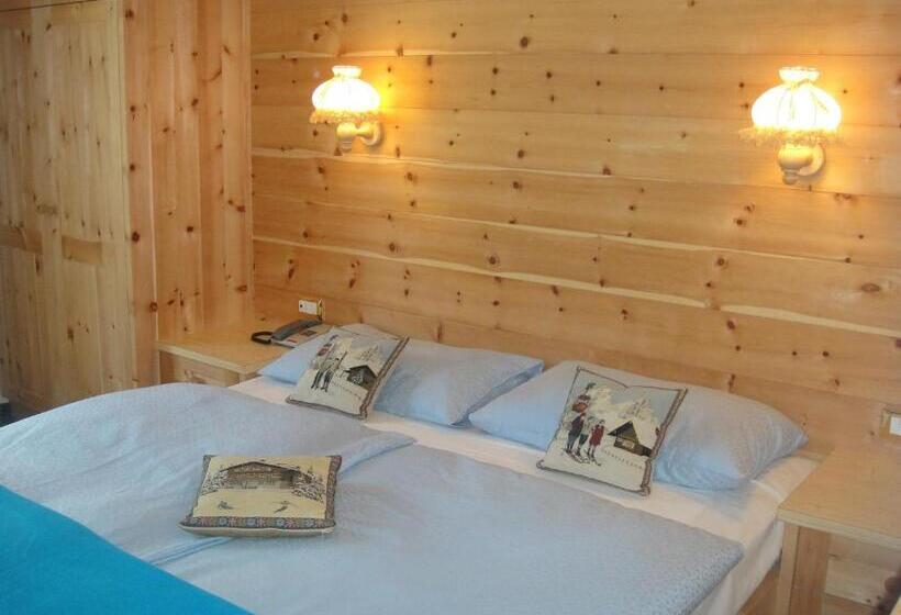 Номер Superior с Балконом, Garni Toni