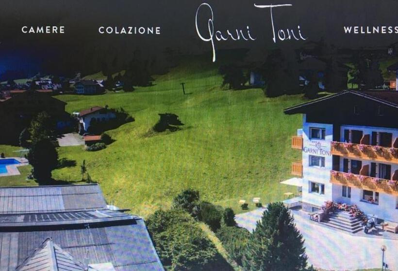 Номер Superior с Балконом, Garni Toni