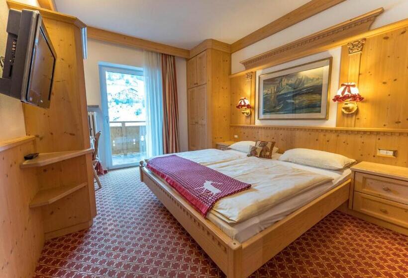 Номер Superior с Балконом, Garni Toni